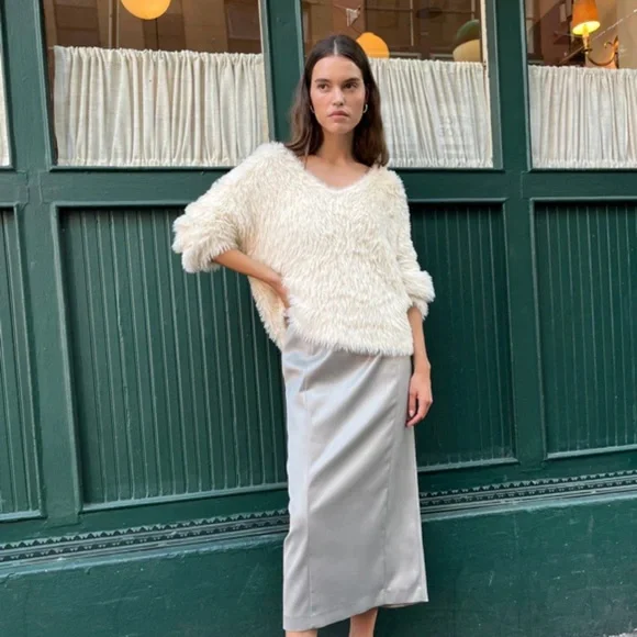 Oak + Fort Fuzzy V-Neck Sweater - Picture 2 of 3